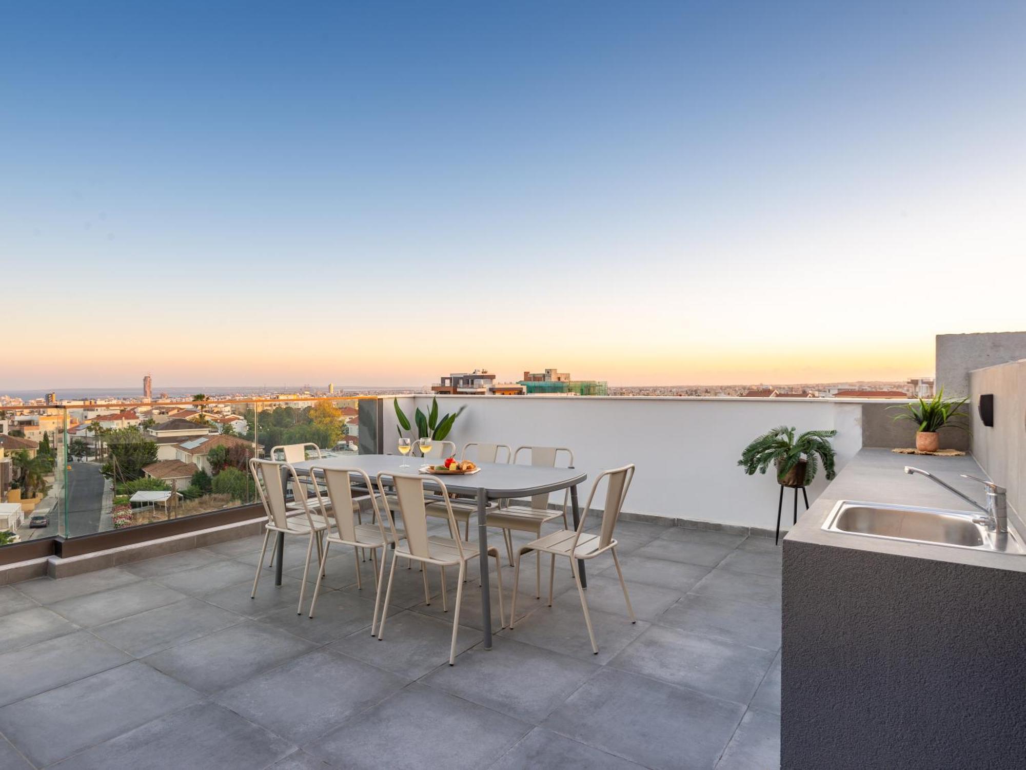 Sanders Palama Limassol Apartment Екстериор снимка